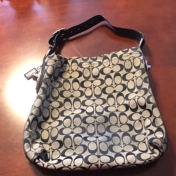 Coach black bag. Over the shoulder - Picture 1 of 5